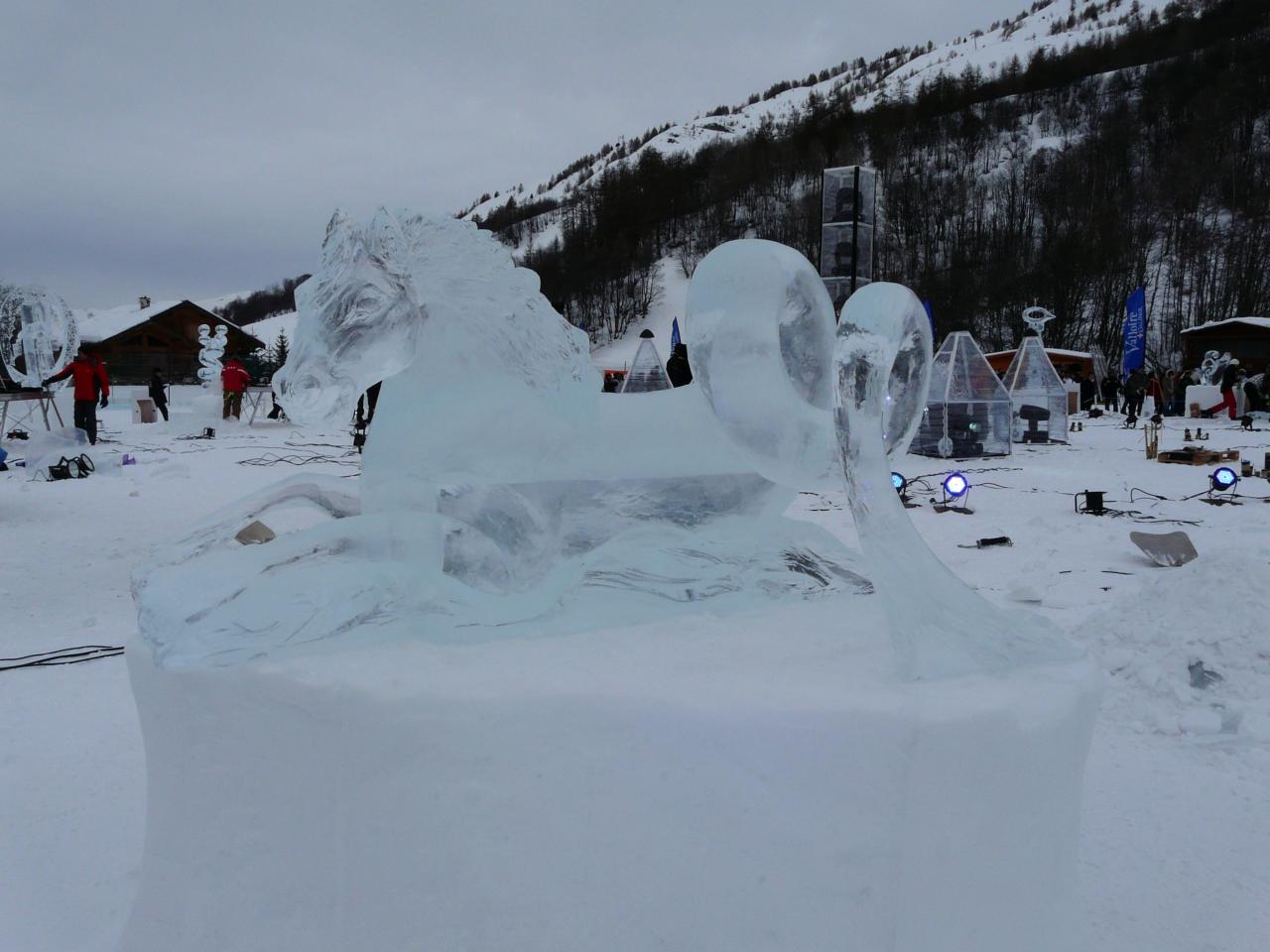 concours-international-de-sculpture-sur-glace-a-valloire-2013-008.jpg